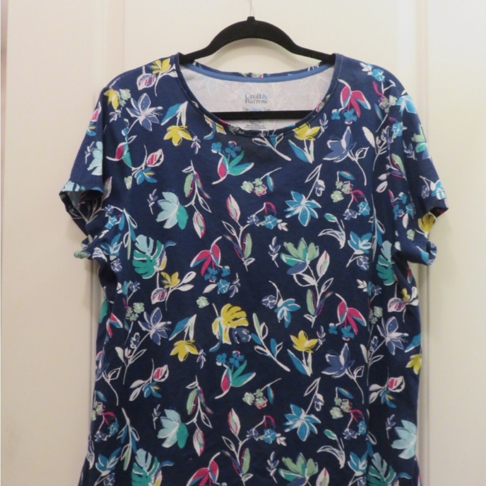 Croft & Barrow Blue Fitted Short Sleeve T-Shirt